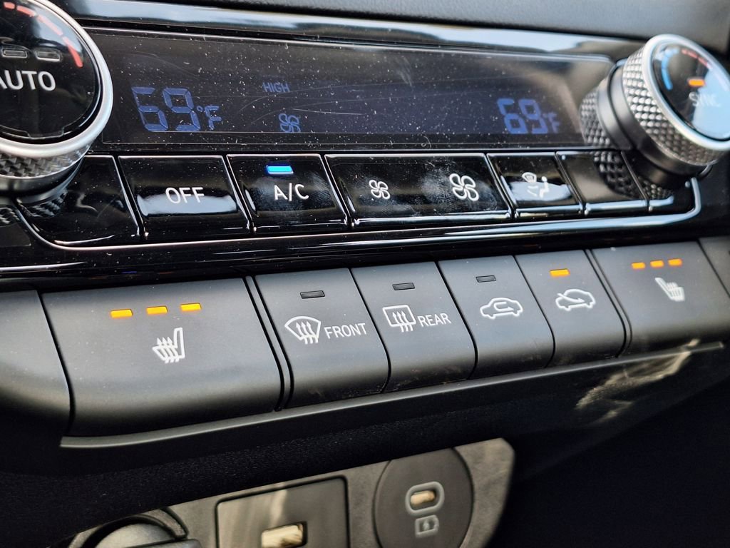 Used 2024 Hyundai Elantra SEL w/ Convenience Package image 21