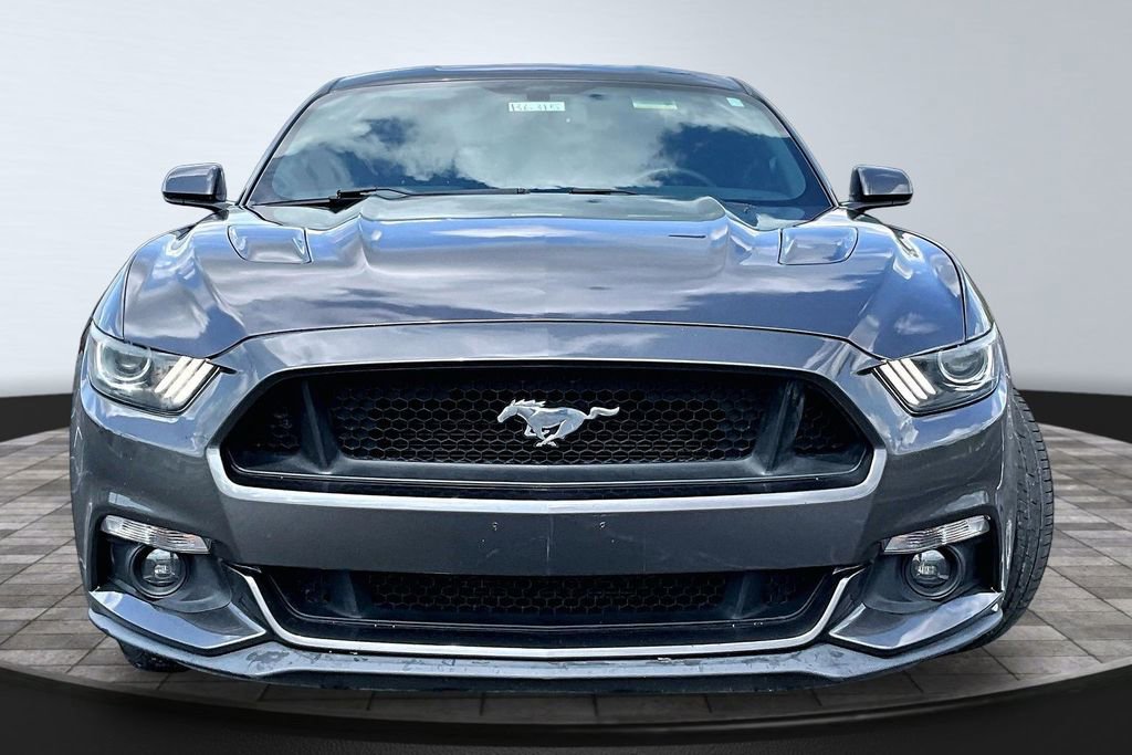 Used 2015 Ford Mustang GT RWD image 3