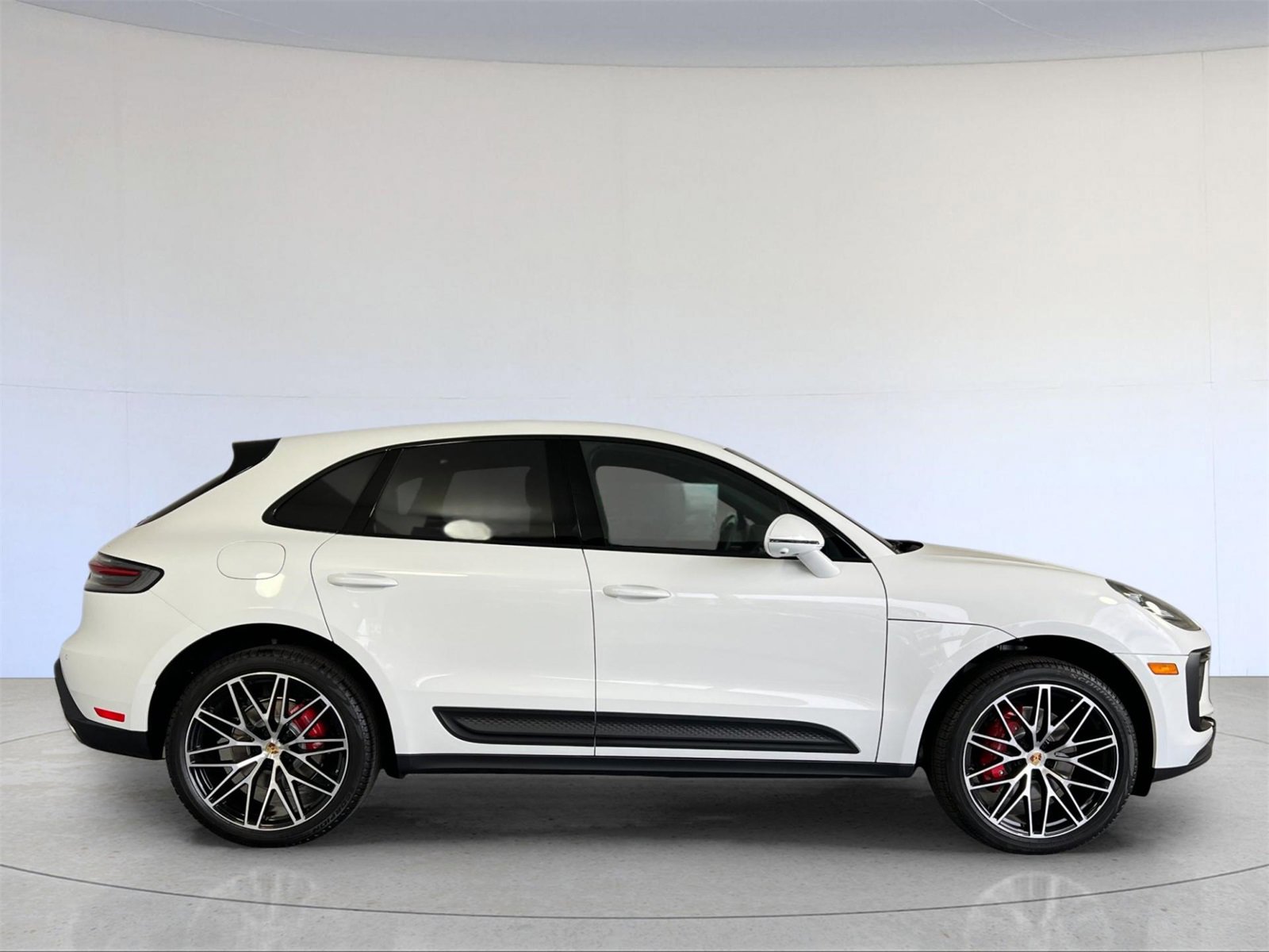 New 2025 Porsche Macan S image 9