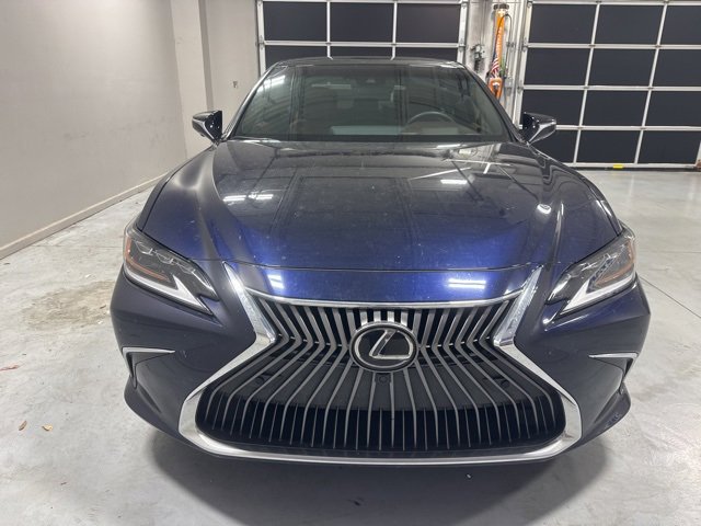 Used 2021 Lexus ES 350 Ultra Luxury w/ Accessory Package 2 image 5
