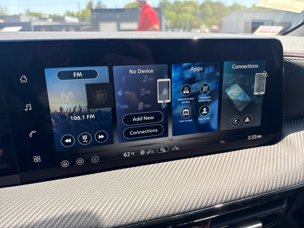 Used 2026 Nissan Kicks SR w/ SR Premium Package FWD image 19