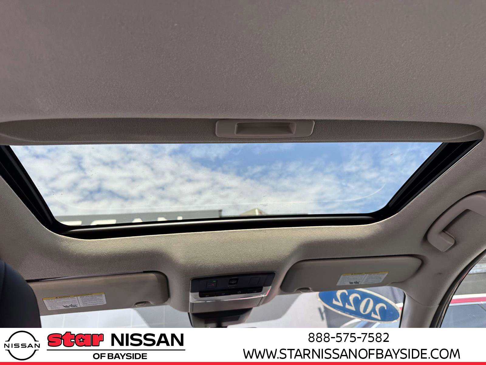 Certified 2022 Nissan Sentra SR w/ Trunk Package image 14