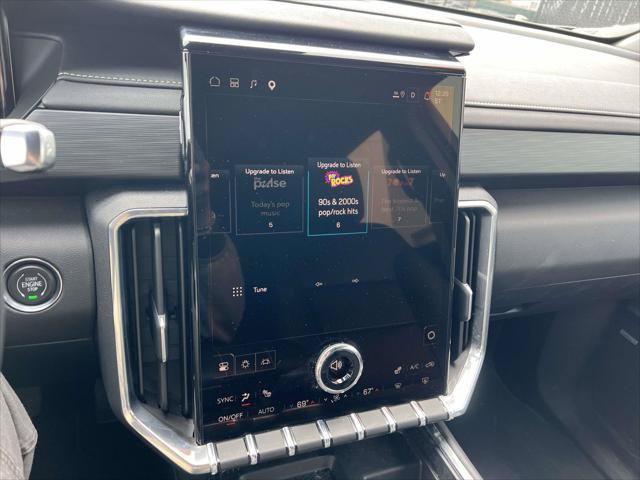Used 2026 GMC Acadia Elevation w/ Elevation Premium Package AWD/4WD image 29