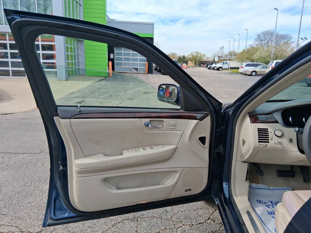 Used 2007 Cadillac DTS Luxury II image 11