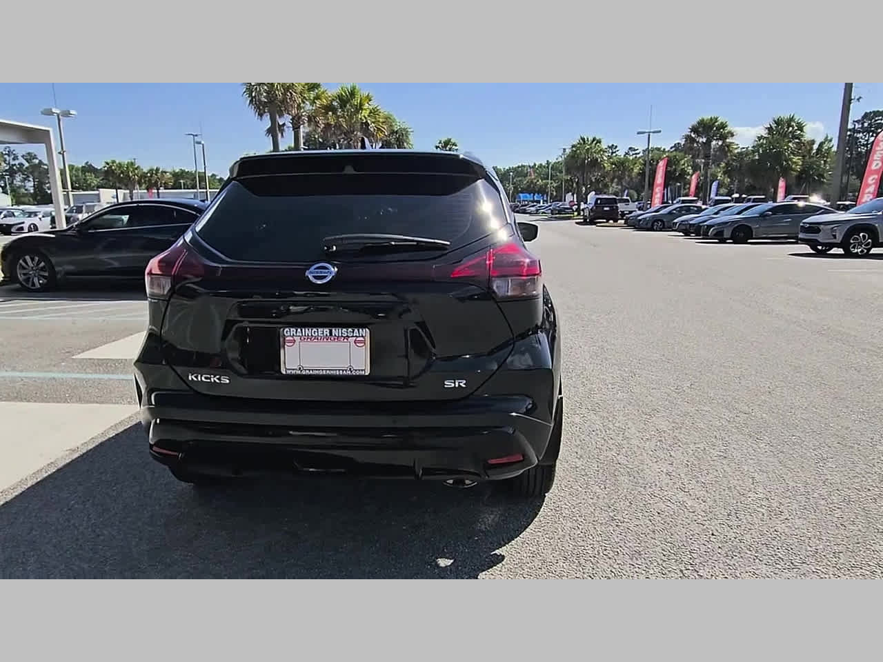 Used 2021 Nissan Kicks SR w/ SR Premium Package image 31
