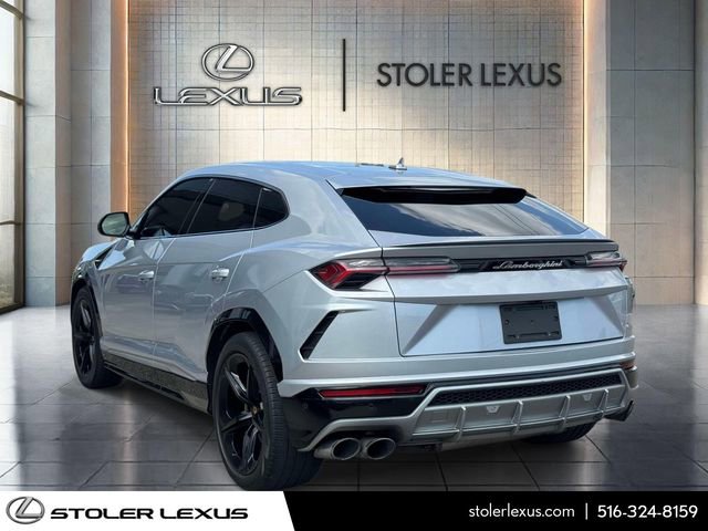 Used 2020 Lamborghini Urus AWD/4WD image 10