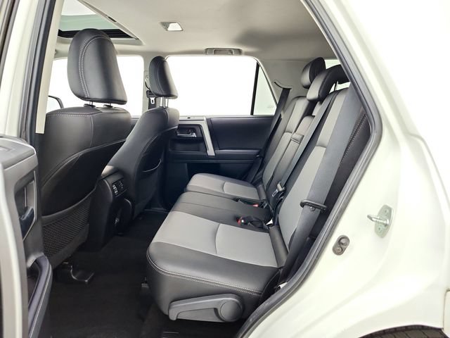 Used 2021 Toyota 4Runner SR5 Premium w/ Moonroof Package AWD/4WD image 25