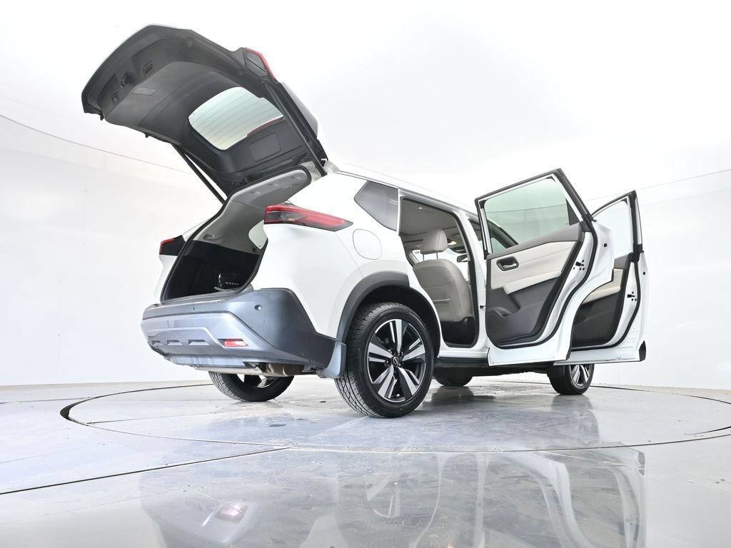 Used 2023 Nissan Rogue SL FWD image 48