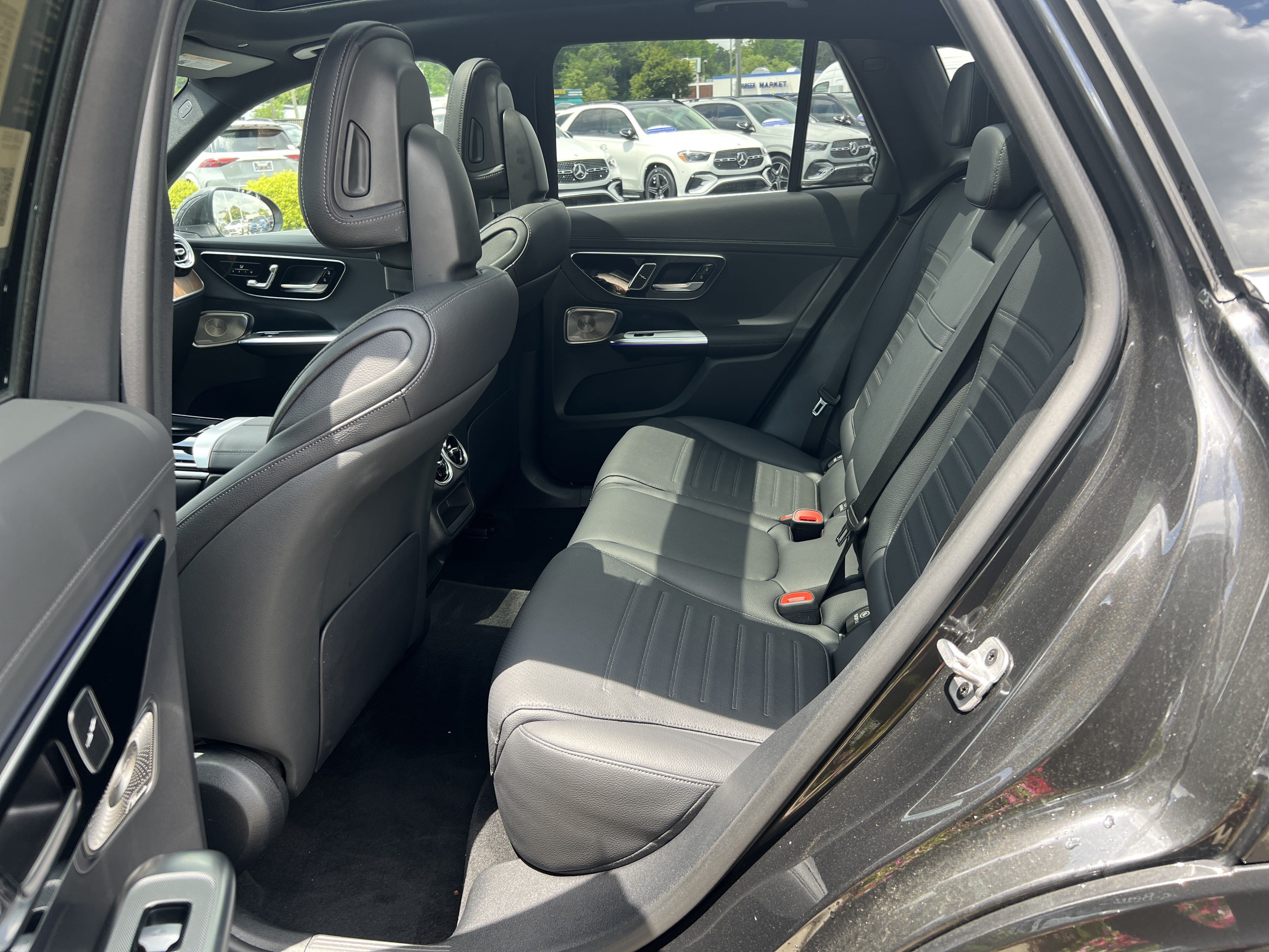 Certified 2025 Mercedes-Benz GLC 300 4MATIC image 61