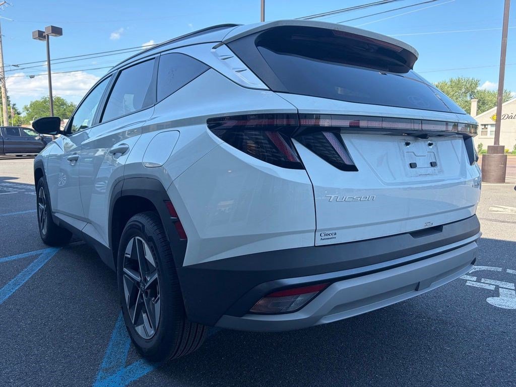 Certified 2025 Hyundai Tucson SEL AWD/4WD image 8