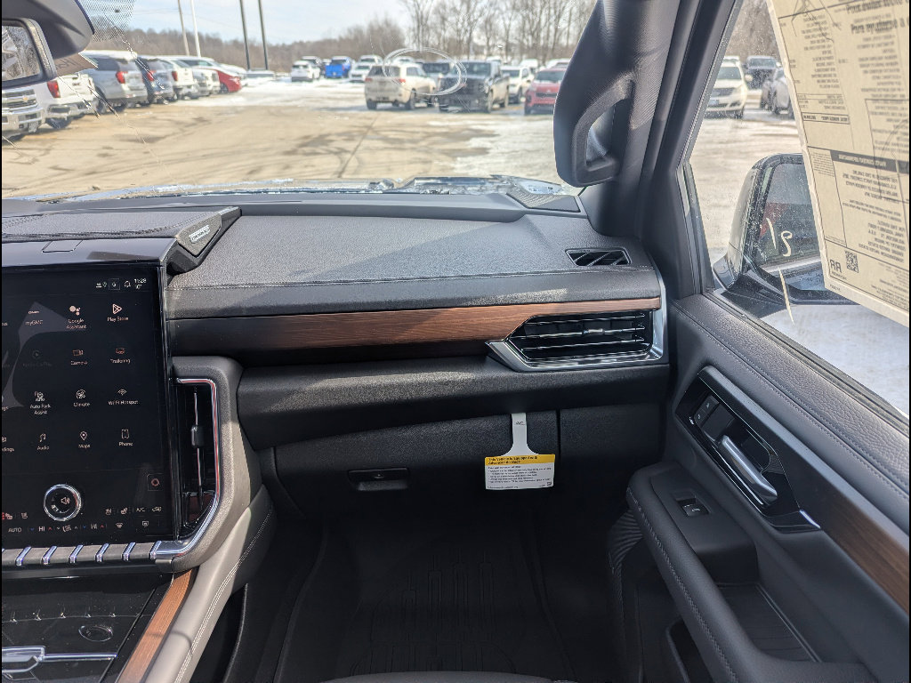 New 2026 GMC Yukon Denali w/ Sun & Power Step Package image 4