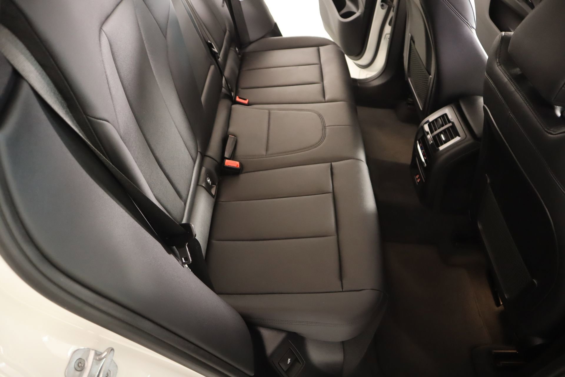 Used 2021 BMW X3 xDrive30i w/ Convenience Package image 14