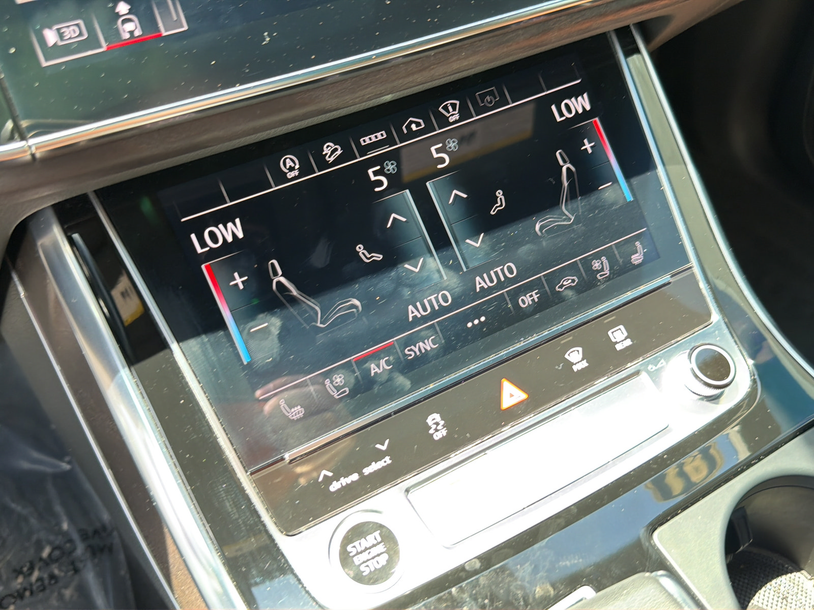 Used 2021 Audi Q8 Prestige w/ Prestige Package AWD/4WD image 25