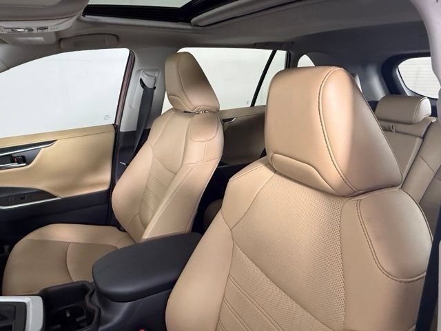 Used 2023 Toyota RAV4 Limited w/ Limited Grade Weather Package FWD image 6