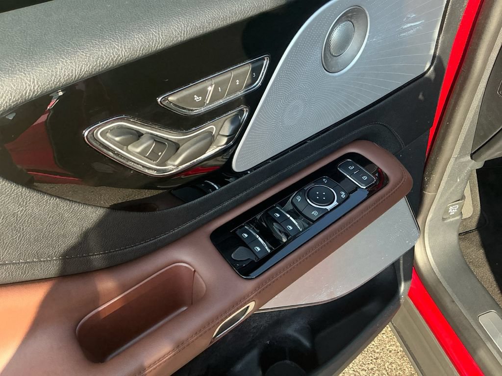 Certified 2026 Lincoln Aviator Reserve AWD/4WD image 16