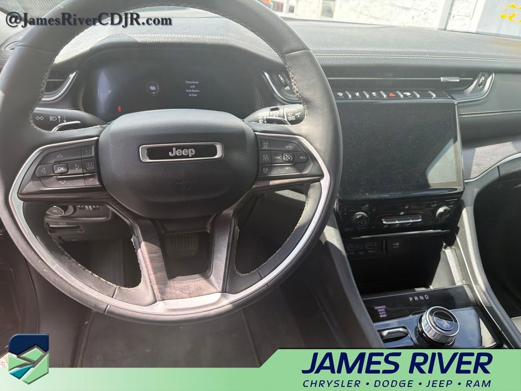 Used 2024 Jeep Grand Cherokee Limited AWD/4WD image 11
