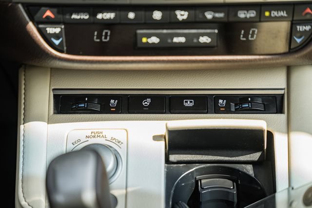 Used 2017 Lexus ES 350 FWD image 25