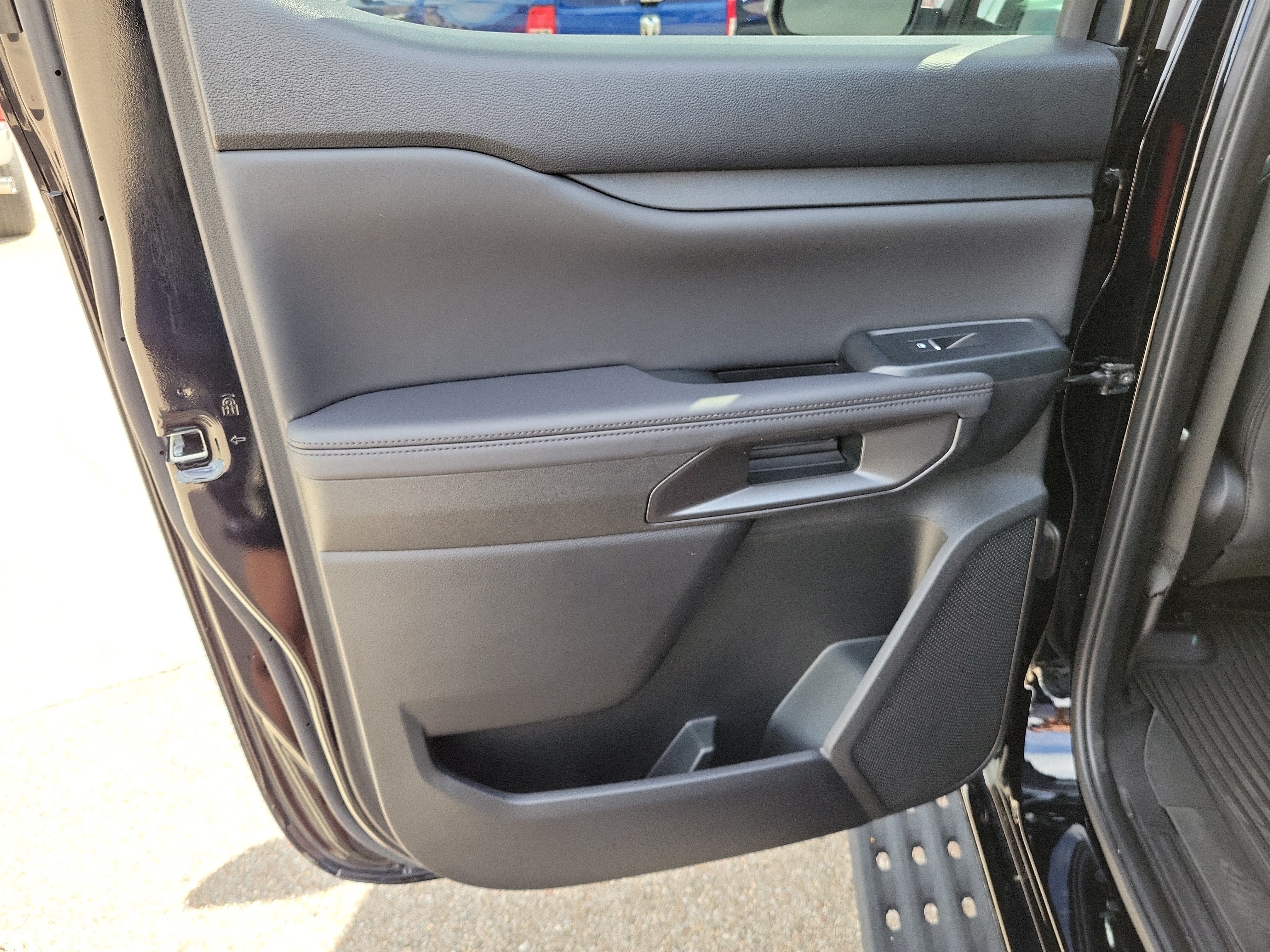 Used 2025 Ford Ranger Raptor AWD/4WD image 13