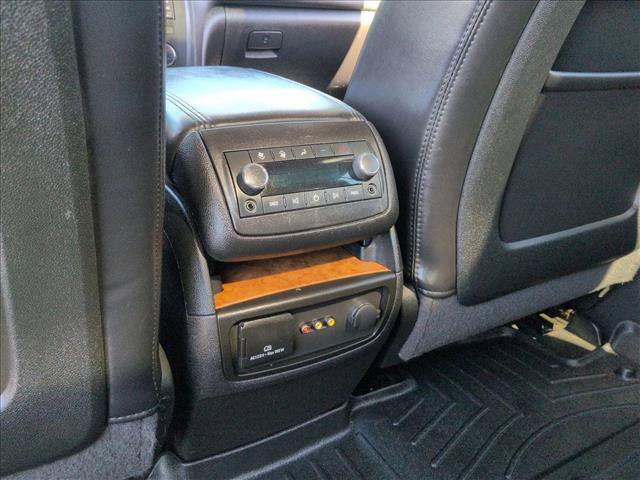 Used 2012 Buick Enclave Premium FWD image 26