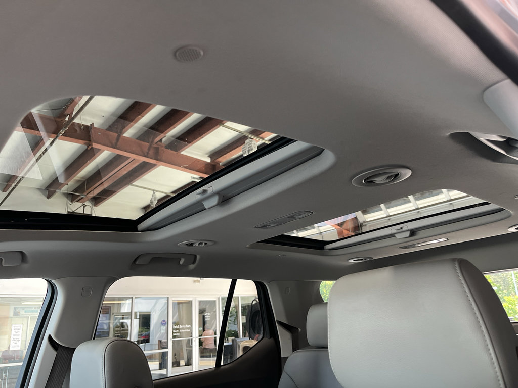 Used 2019 Chevrolet Traverse Premier w/ Driver Confidence II Package image 28