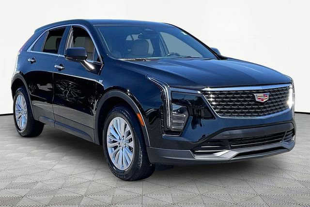 Used 2024 Cadillac XT4 Luxury w/ Cold Weather Package