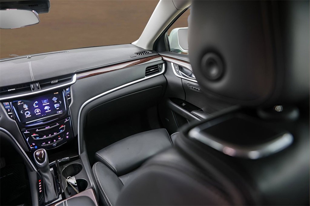 Used 2017 Cadillac XTS Vsport Premium Luxury image 28