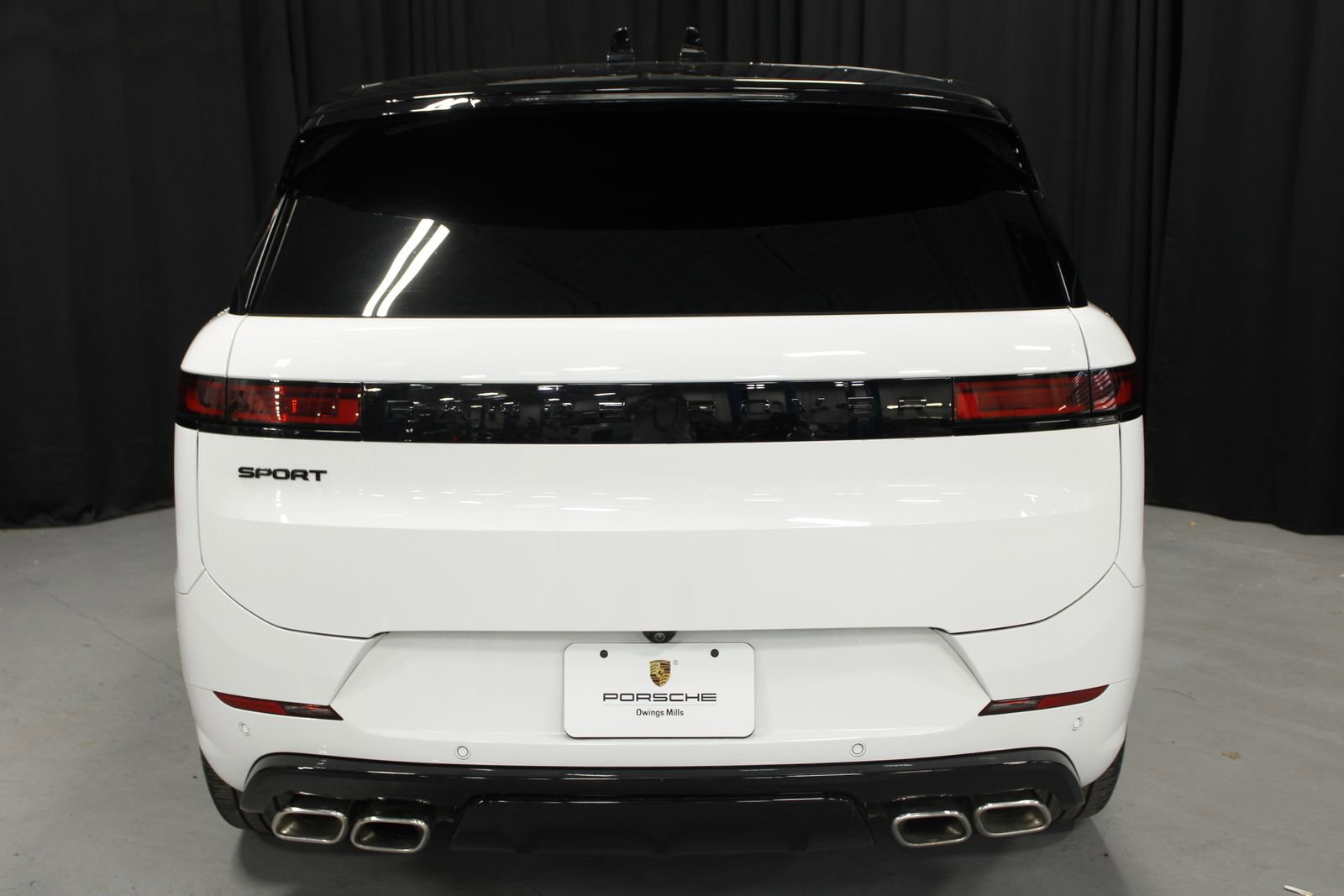Used 2025 Land Rover Range Rover Sport Dynamic SE image 16