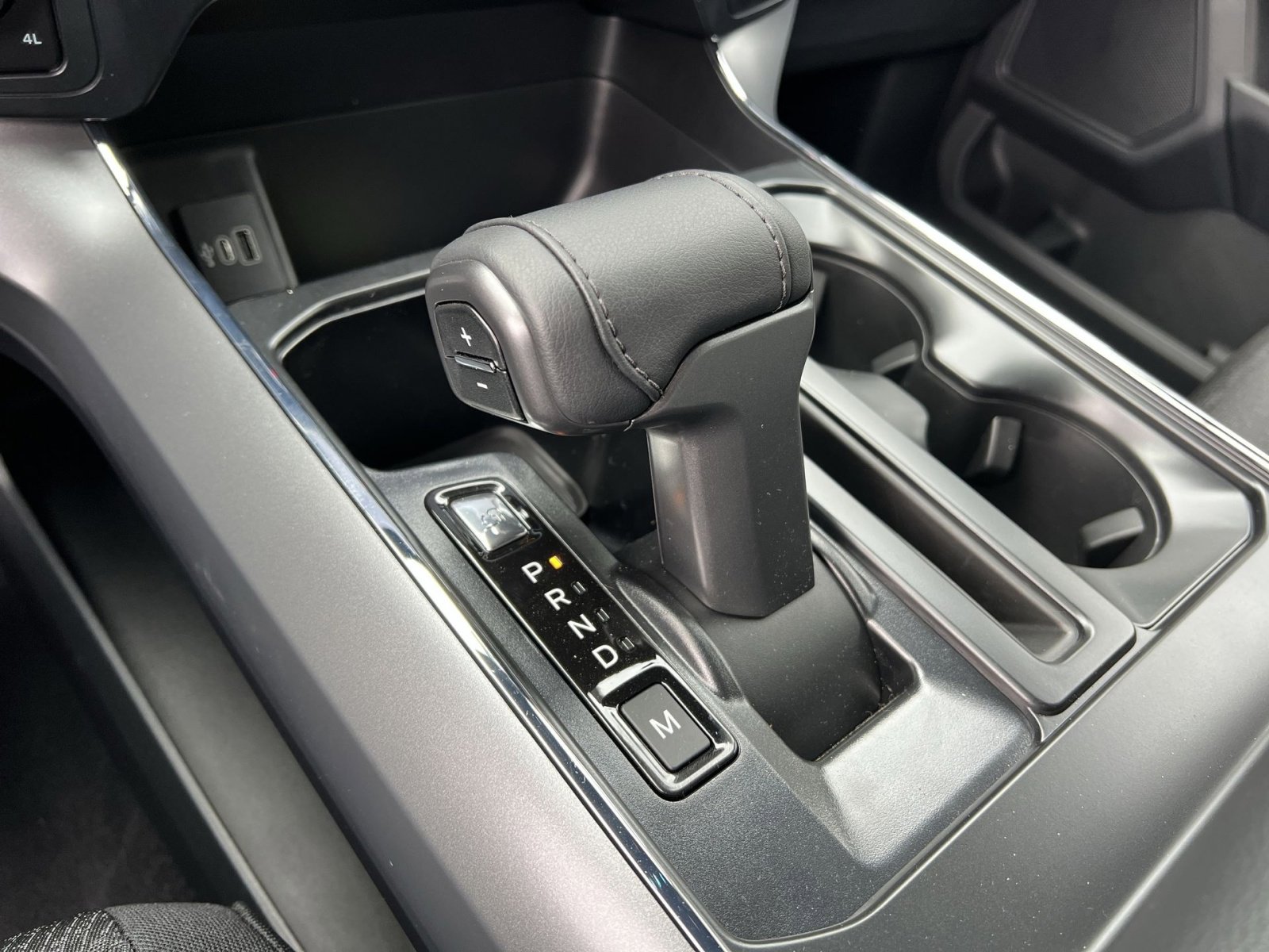 New 2025 Ford F150 XLT w/ Equipment Group 302A MID image 22