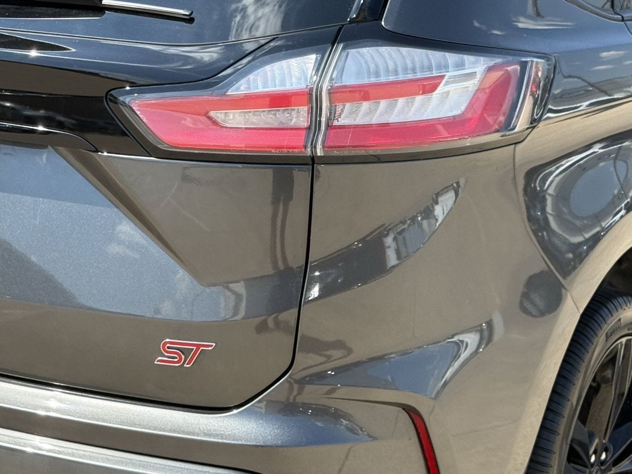 Used 2020 Ford Edge ST w/ Equipment Group 401A AWD/4WD image 7