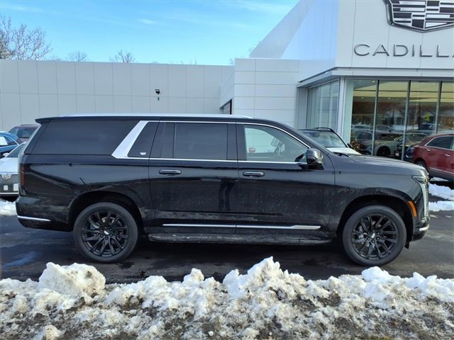 Certified 2025 Cadillac Escalade ESV Premium Luxury w/ LPO, Floor Liner Package image 8