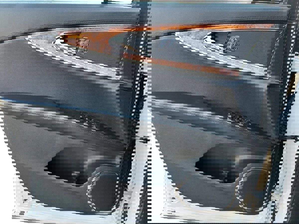 Used 2017 Lincoln MKX Select w/ Select Plus Package image 16