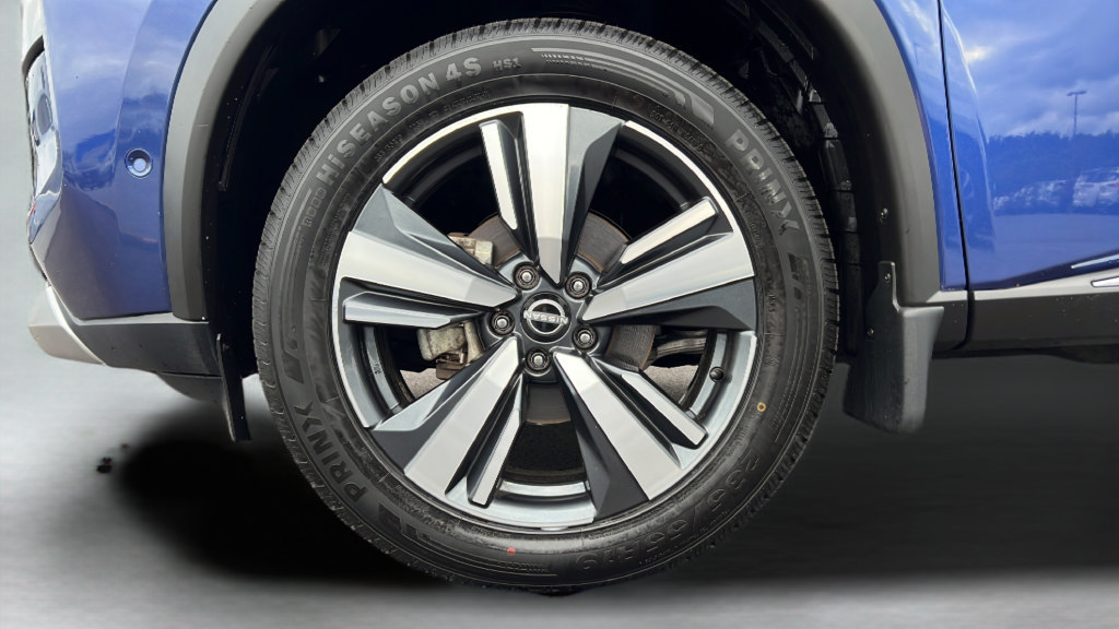 Used 2023 Nissan Rogue Platinum w/ Platinum Premium Package AWD/4WD image 9