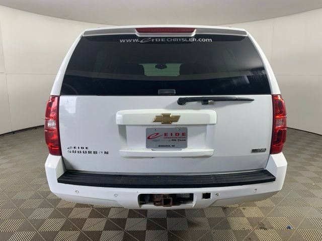 Used 2009 Chevrolet Suburban LT AWD/4WD image 13