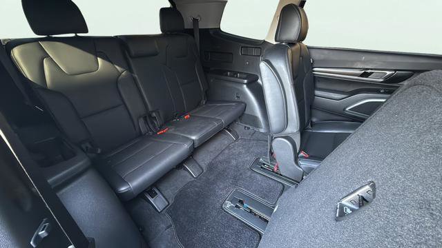 Used 2024 Kia Telluride S w/ S Sunroof Package FWD image 23