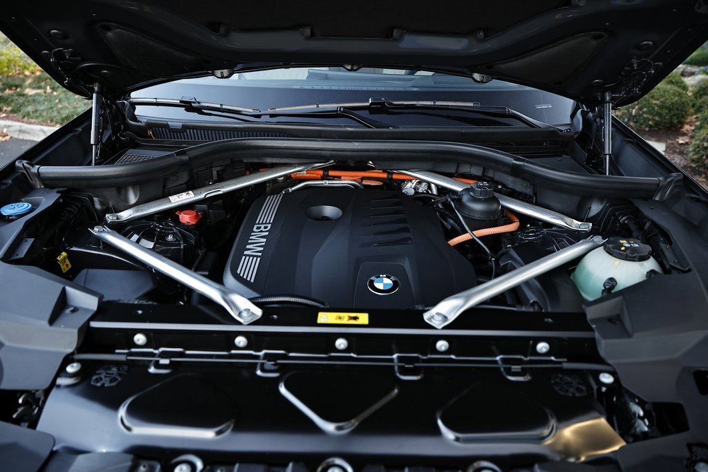 New 2026 BMW X5 xDrive50e w/ Executive Package image 31