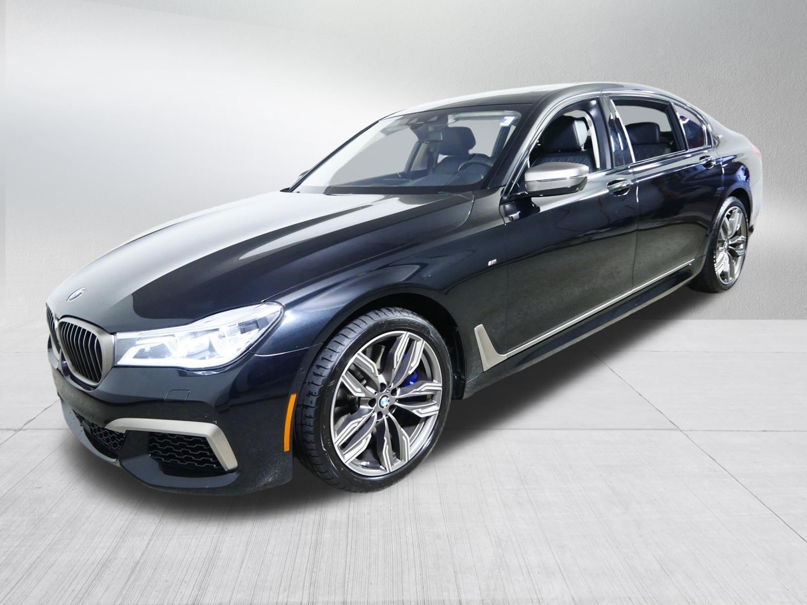 Used 2019 BMW M760i xDrive w/ Luxury Rear Seating Package AWD/4WD image 3