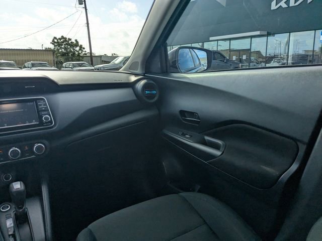 Used 2024 Nissan Kicks S image 15