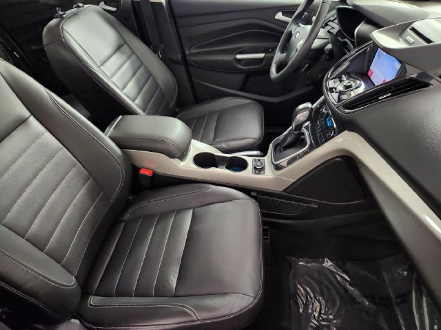 Used 2016 Ford C-MAX SEL w/ Equipment Group 303A FWD image 16