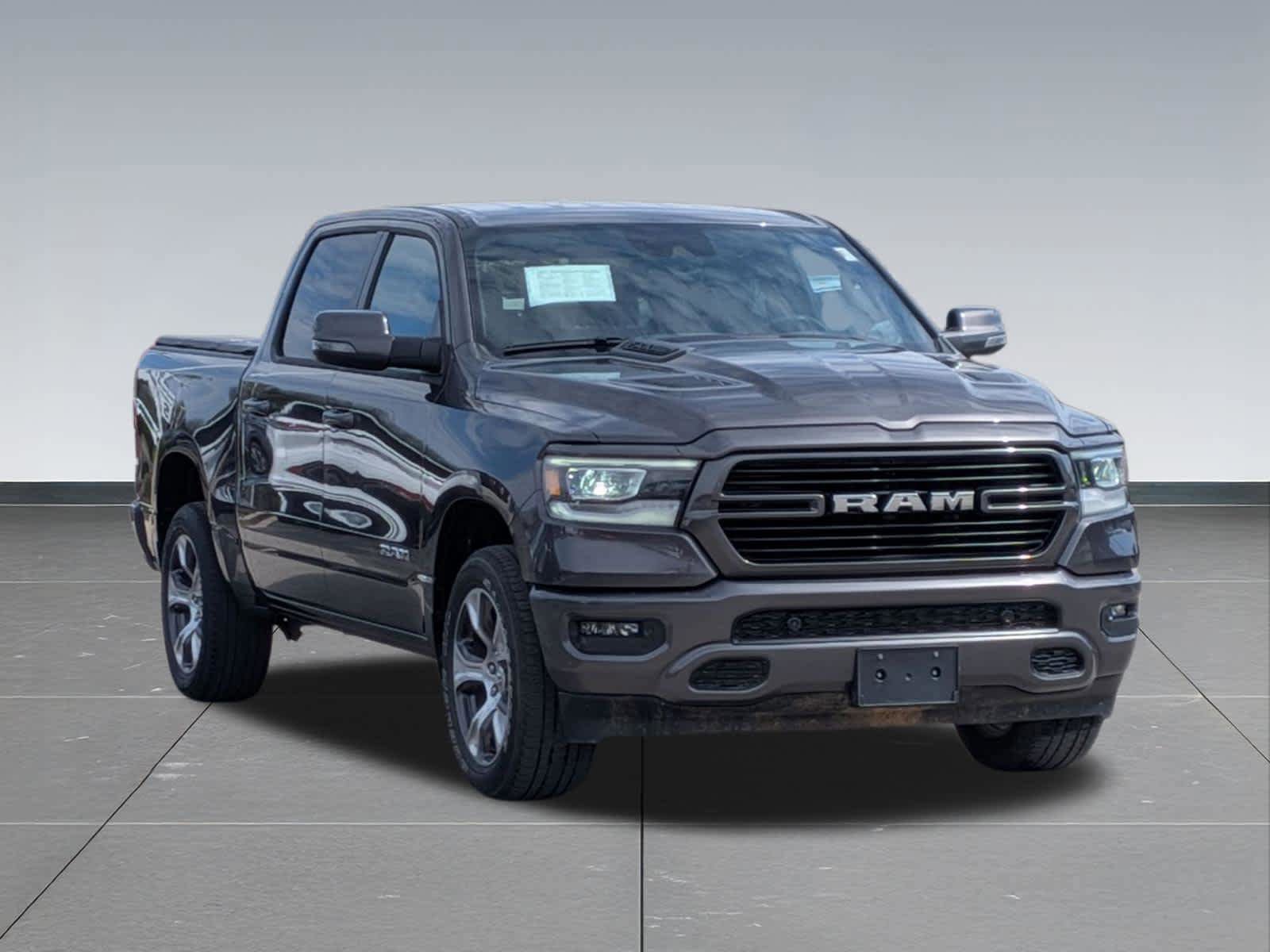 Used 2023 RAM 1500 Laramie AWD/4WD image 7