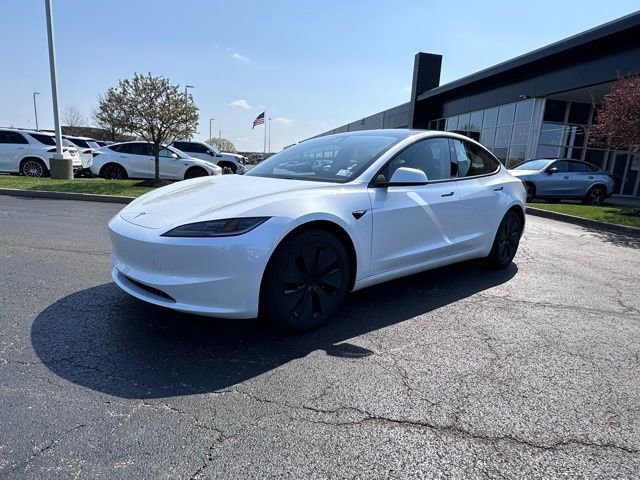 Used 2025 Tesla Model 3 Long Range image 3
