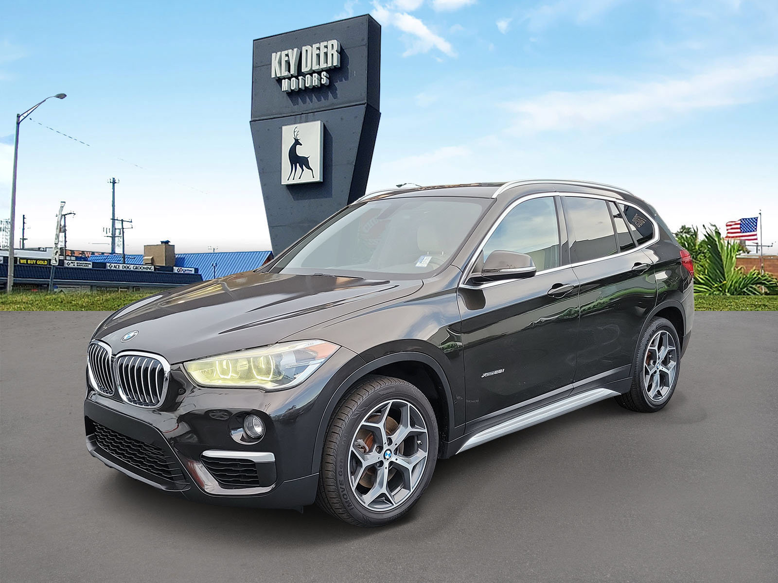 Used 2018 BMW X1 xDrive28i AWD/4WD image 1
