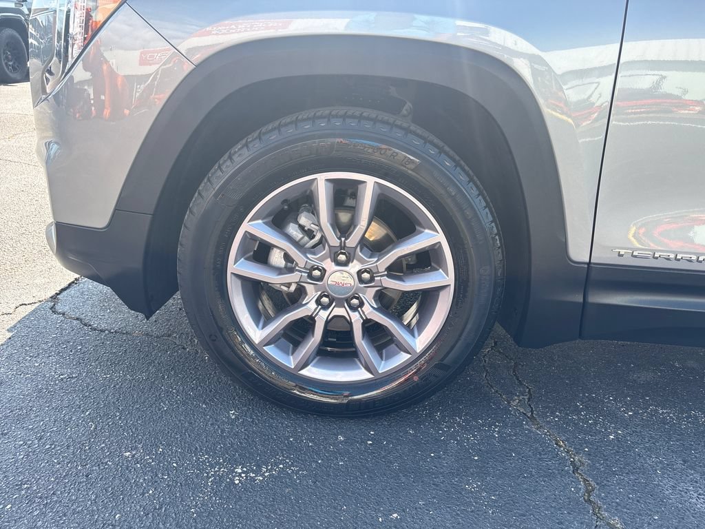 Used 2024 GMC Terrain SLT FWD image 10