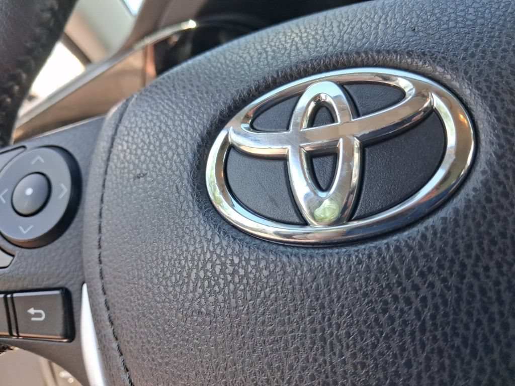 Used 2015 Toyota Corolla S FWD image 25