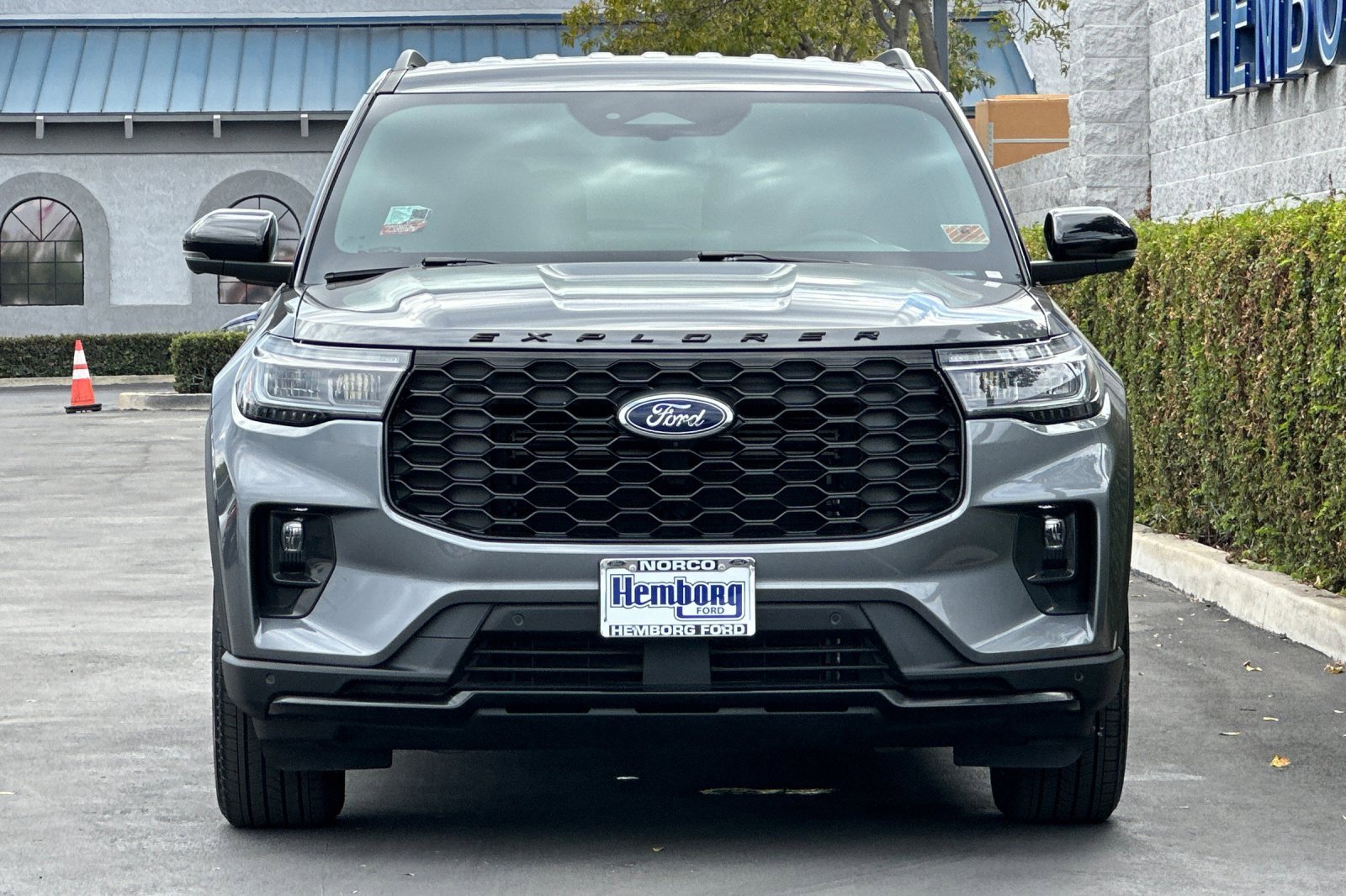 Used 2025 Ford Explorer ST-Line image 9