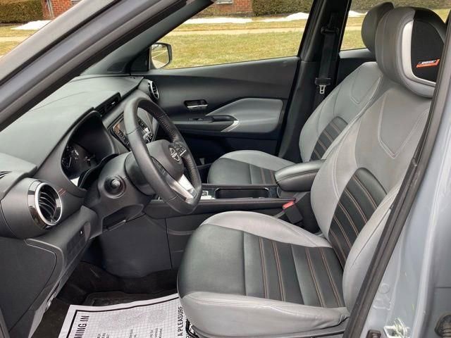 Used 2023 Nissan Kicks SR w/ SR Premium Package FWD image 15
