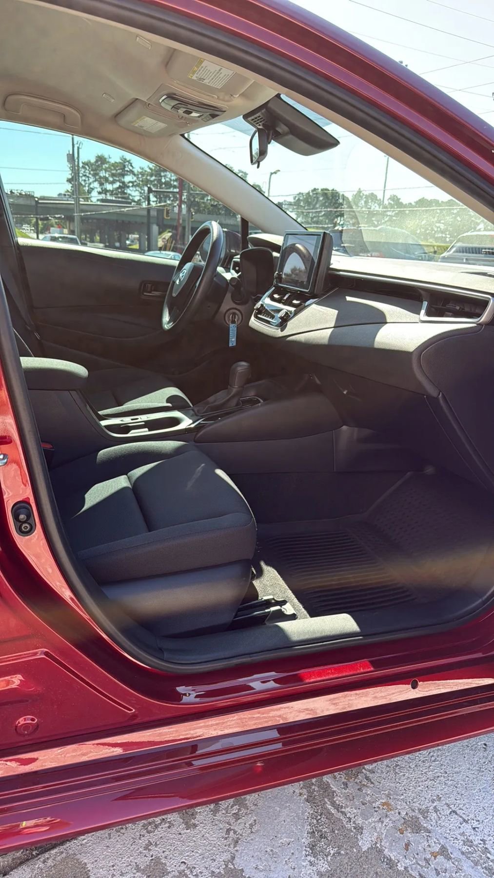 Used 2024 Toyota Corolla LE image 8