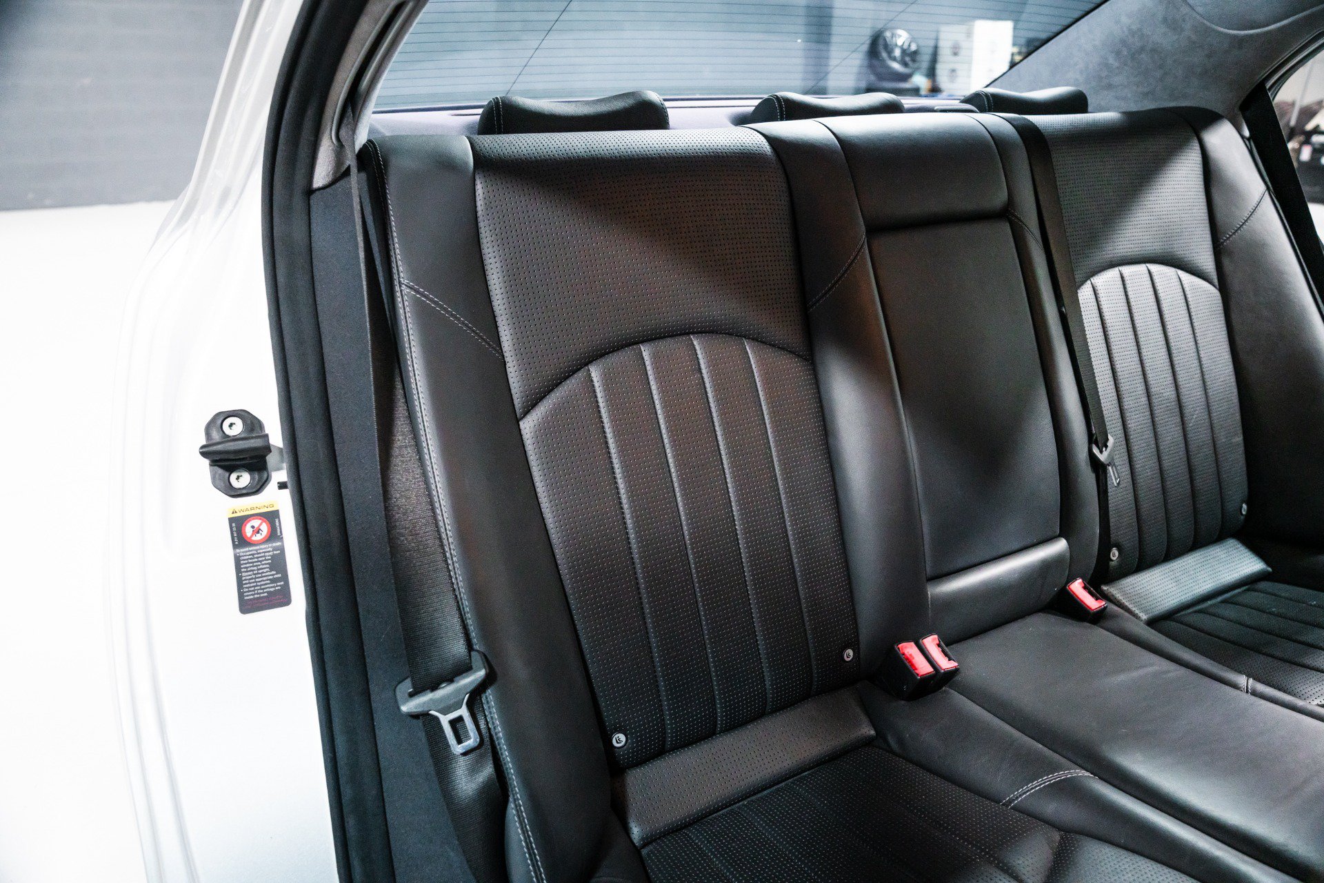 Used 2005 Mercedes-Benz E 55 AMG Sedan image 34