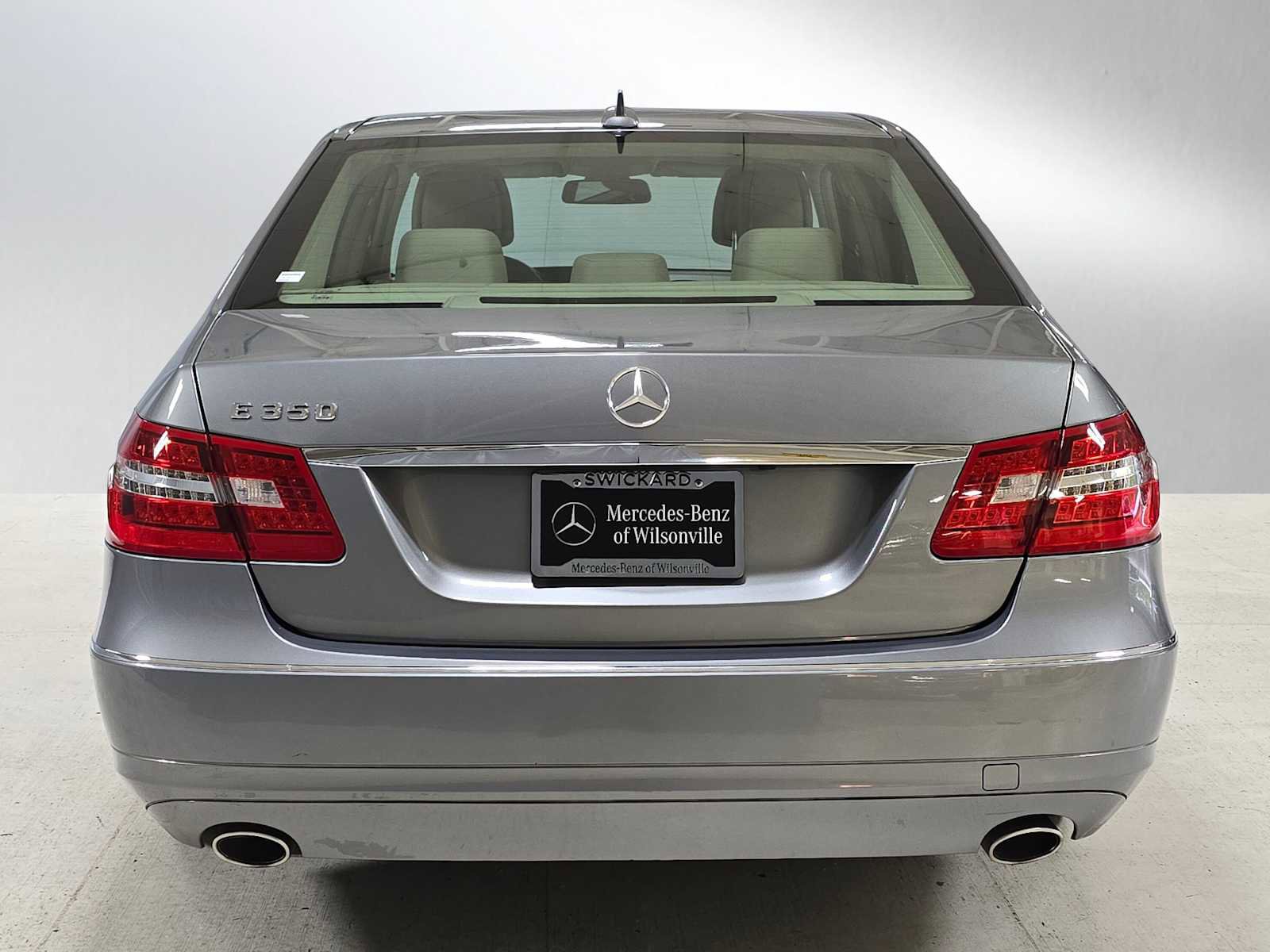 Used 2012 Mercedes-Benz E 350 Sedan image 4