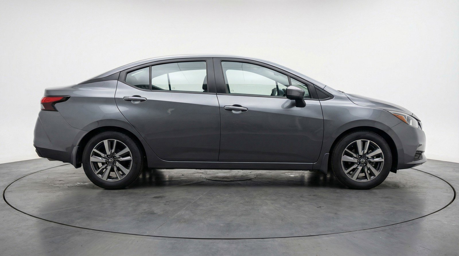 Used 2025 Nissan Versa SV image 11