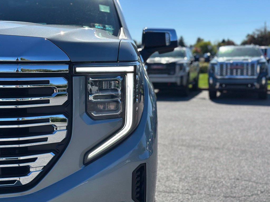 Certified 2025 GMC Sierra 1500 Denali w/ Denali Reserve Package AWD/4WD image 39